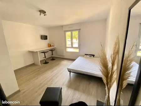 location appartement 1 pièce 24m² niort 79000