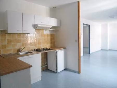 location appartement 2 pièces 51m² cognac 16100