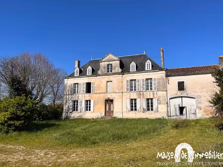 a vendre au sud de cognac - maison bourgeoise à rénover - 18