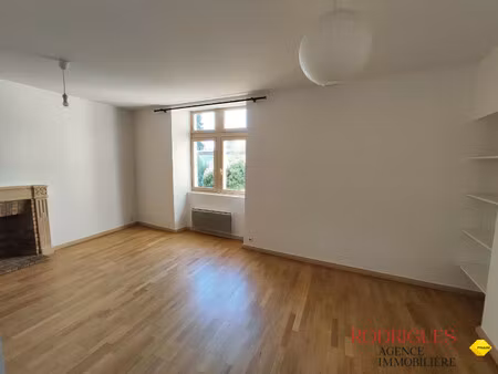 location appartement 4 pièces 76m² poitiers 86000