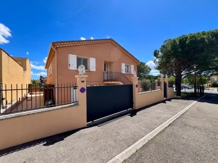 maison t5 en r+1 avec garage  atelier  terrasses et jardin