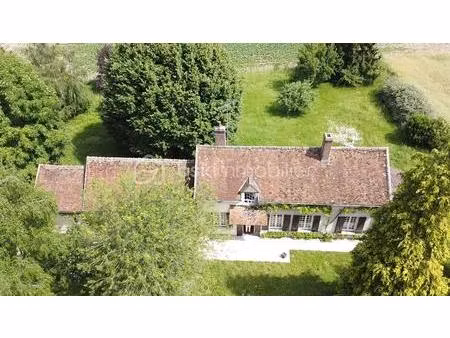 maison de 145 m² à beaune-la-rolande