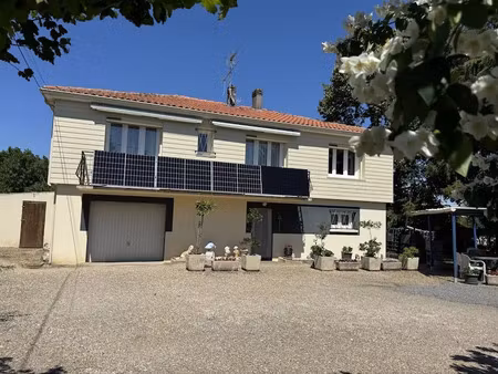 vente maison 8 pièces 138 m² à montlieu-la-garde (17210)  198 014 €