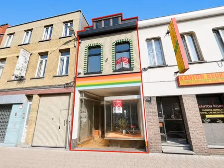 commercieel te koop in roeselare met 2 slaapkamers
