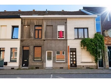 huis te koop in kortrijk met 2 slaapkamers