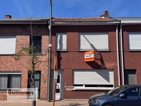 huis te koop in hoevenen met 2 slaapkamers