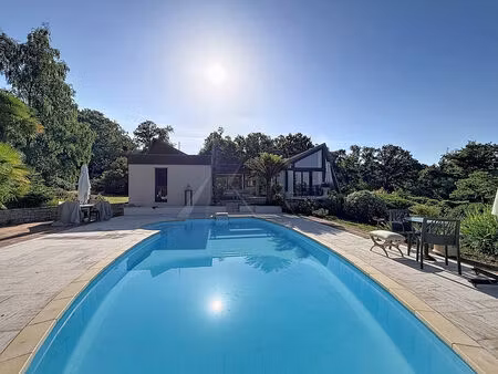 achat maison 10 pièces 230m²