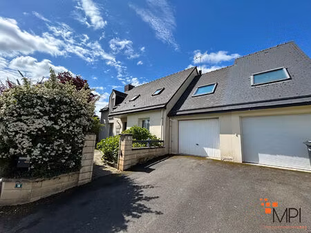 location maison 7 pièces 162m²