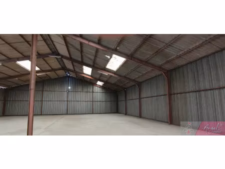 achat immeuble 2 390m² geneuille 25870