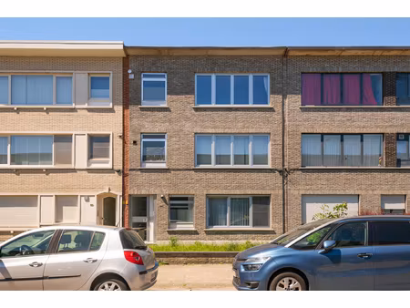 appartement te koop in wilrijk met 3 slaapkamers