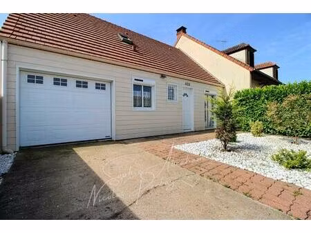 maison de 3 pièces  2 grandes chambres avec jardin et garage