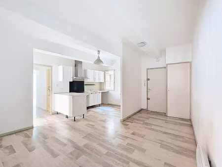 appartement t4 de 105 m²