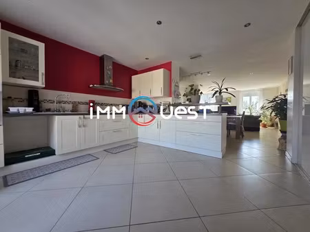 vente maison 5 pièces 127 m² à bourbourg (59630)  254 000 €