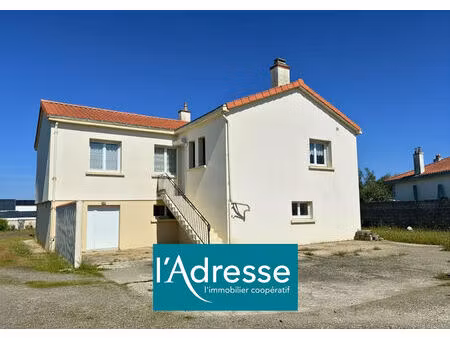 vente maison 5 pièces  129.00m²  beauvoir