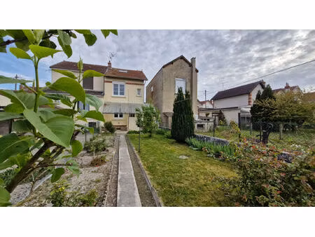 location maison 3 pièces 65m²