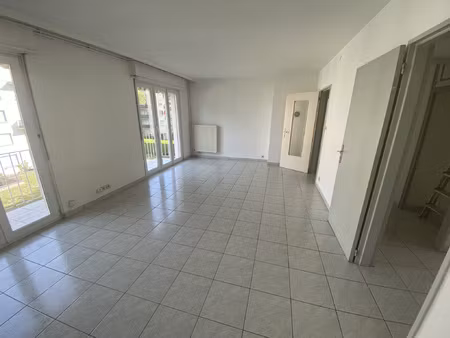 location appartement 3 pièces 68m² mulhouse 68100
