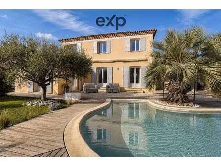 superbe bastide provençale
