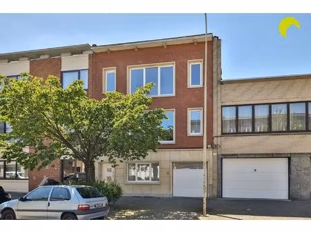 appartement te koop in wilrijk met 2 slaapkamers