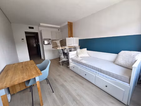 studio rénové avec stationnement le puy-en-velay