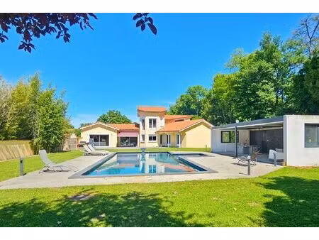 un jardin aux airs de vacances