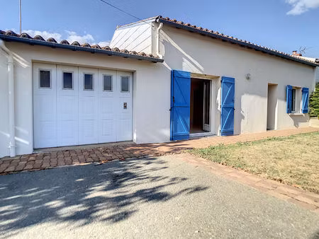 maison couffe 3 pièce(s) 64 m²