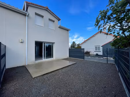 a louer dans le bourg de bouaye maison 76 m2 - 2 chambres +