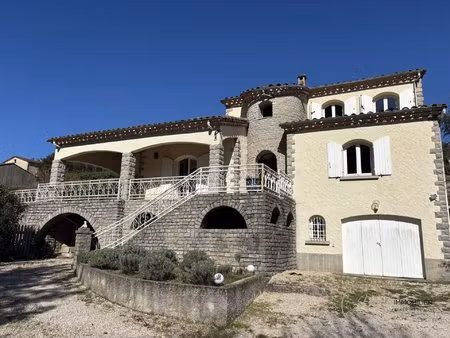 villa chaleureuse et moderne 5p 157m2