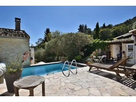 maison de village avec studio et piscine à calvisson