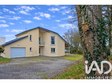 vente maison 7 pièces 168 m² bourbriac (22390)