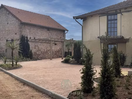 vente maison 7 pièces 221 m² à montaiguët-en-forez (03130)  279 000 €