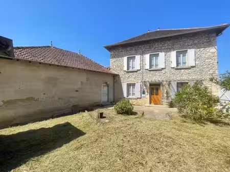 vente maison 6 pièces 183 m² à sermérieu (38510)  295 000 €