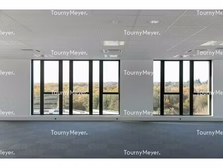 location bureaux 121 m² à 3 996 m²