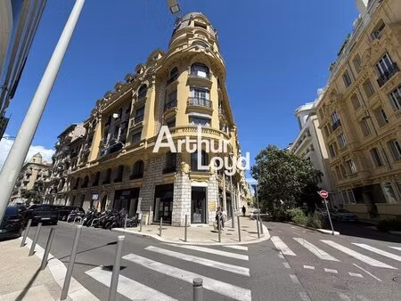location bureaux 104 m²