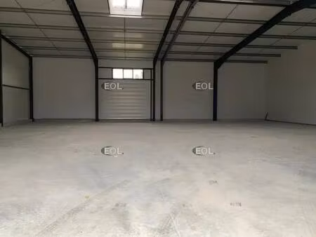 vente local d'activités 2 550 m²