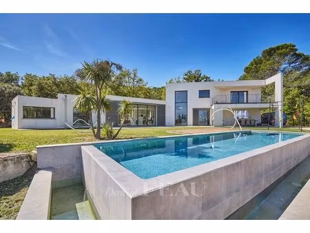 venelles - villa contemporaine avec vue sur le luberon