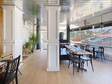 vente bureaux et commerces à gazinet (33610) : à vendre / 100m² gazinet
