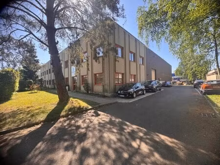 vente local d’activités acheres 78260 780m²