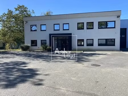 vente local d’activités lisses 91090 1075m²