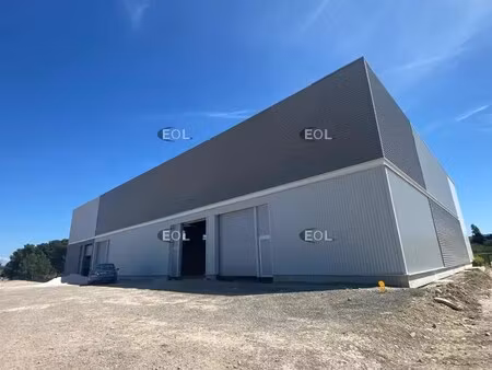 vente local d’activités marignane 13700 461m² à 923m²
