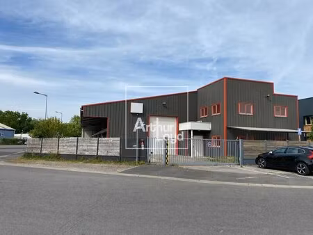 vente local d’activités milly la foret 91490 653m²