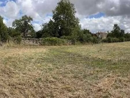 vente terrain à celles-sur-belle (79370) : à vendre / celles-sur-belle