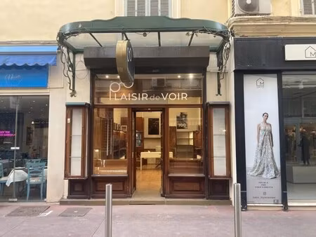 location commerce cannes 06400 30m²
