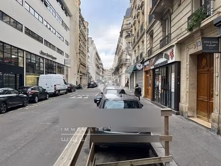 location commerce paris 75017 85m²