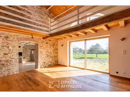chaleureuse maison en pierre au cœur de la campagne vendéenne