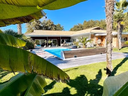 superbe villa cestas 5 pièce(s) 252 m2 + garages + piscine