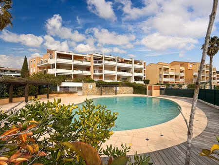 vente appartement 4 pièces  91.40m²  carqueiranne