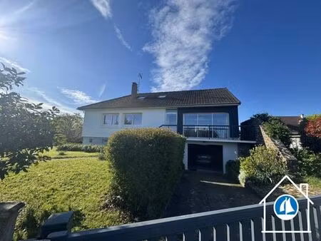 maison de 6 pièces de luxe en vente à arromanches-les-bains  normandie