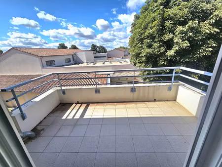 location appartement 3 pièces 66 m² à castelginest (31780)