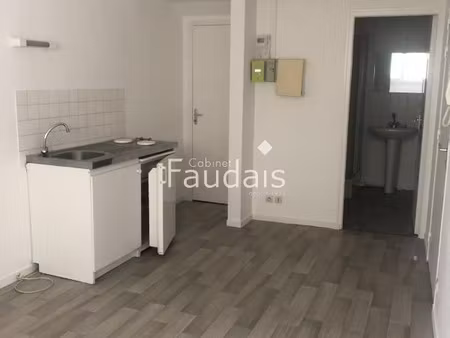 location appartement 1 pièce 18m² st lo 50000
