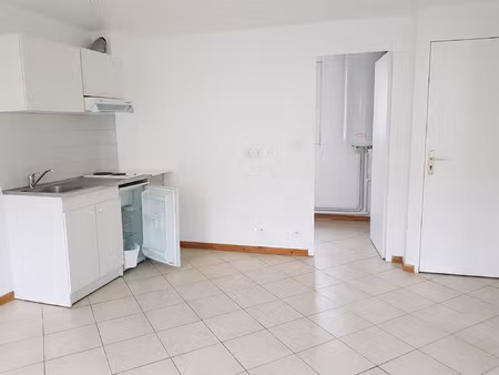 location appartement 2 pièces 33m² avon 77210
